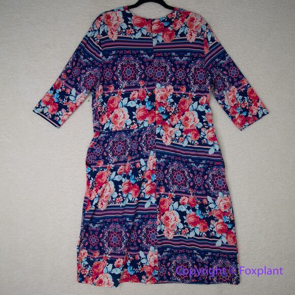 Single floral print three quarter sleeve sheath dress wrap front, size 1X - Picture 11 of 16